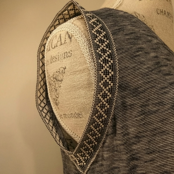 W5 Americana Anthropologie Navy Top - Picture 3 of 5